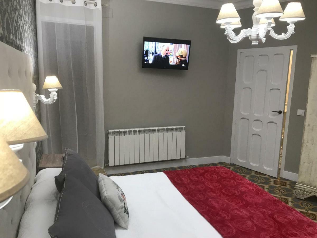 Charcos De Gredos Apartment อาเรนัส เด ซานเปโดร ภายนอก รูปภาพ